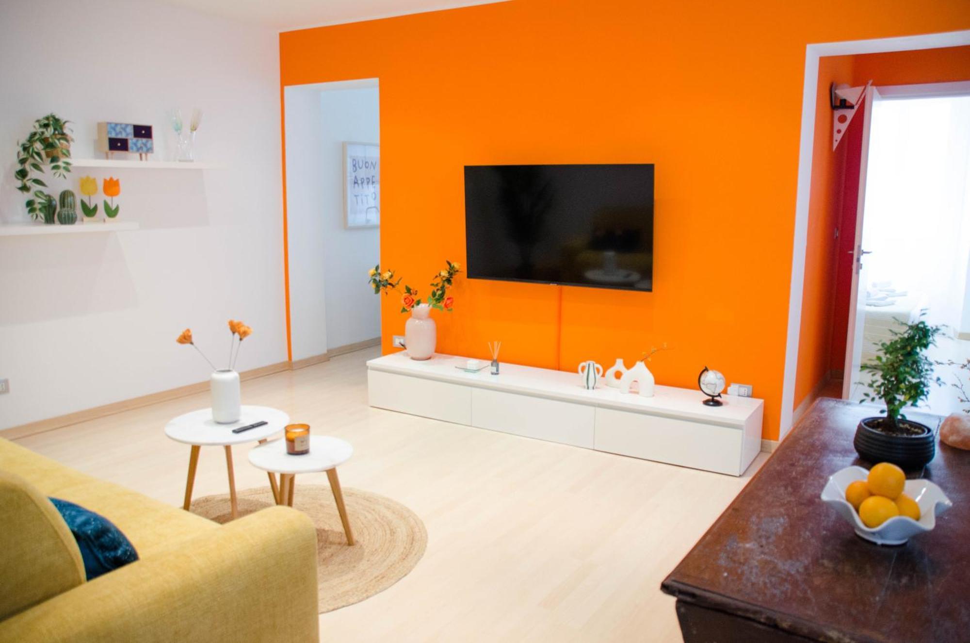 Orange Please - * Triest